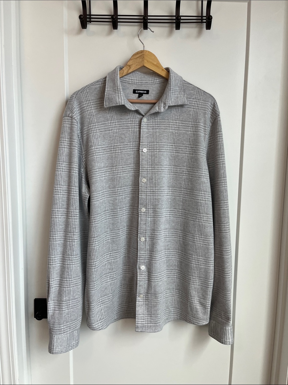 Express Light Gray Plaid Button-Down Men’s Shirt Size L